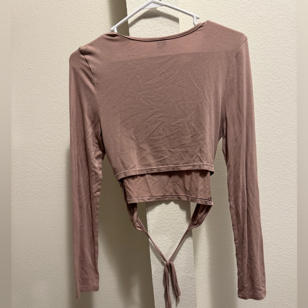 Women's Mauve Long Sleeve Tie-Back Top